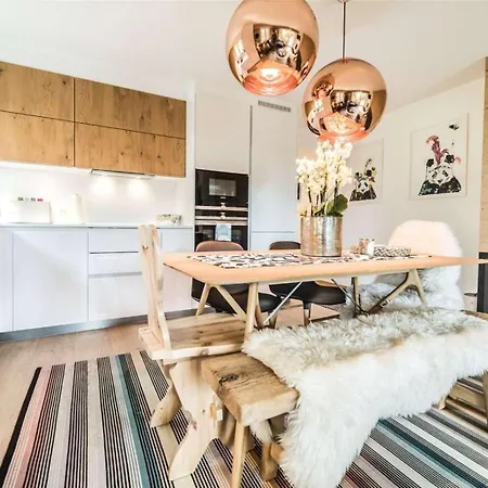 Modern City Chic Styling Whilst Incorporating Alpine Features Apartment Verbier